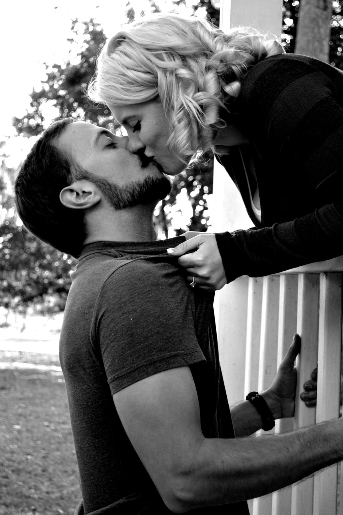 10 varovných signálů (red flags) na seznamkách, které neignorujte