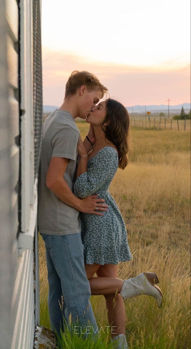 Victoria Milan: Diskrétní seznamka pro zadané - Kompletní průvodce 2026