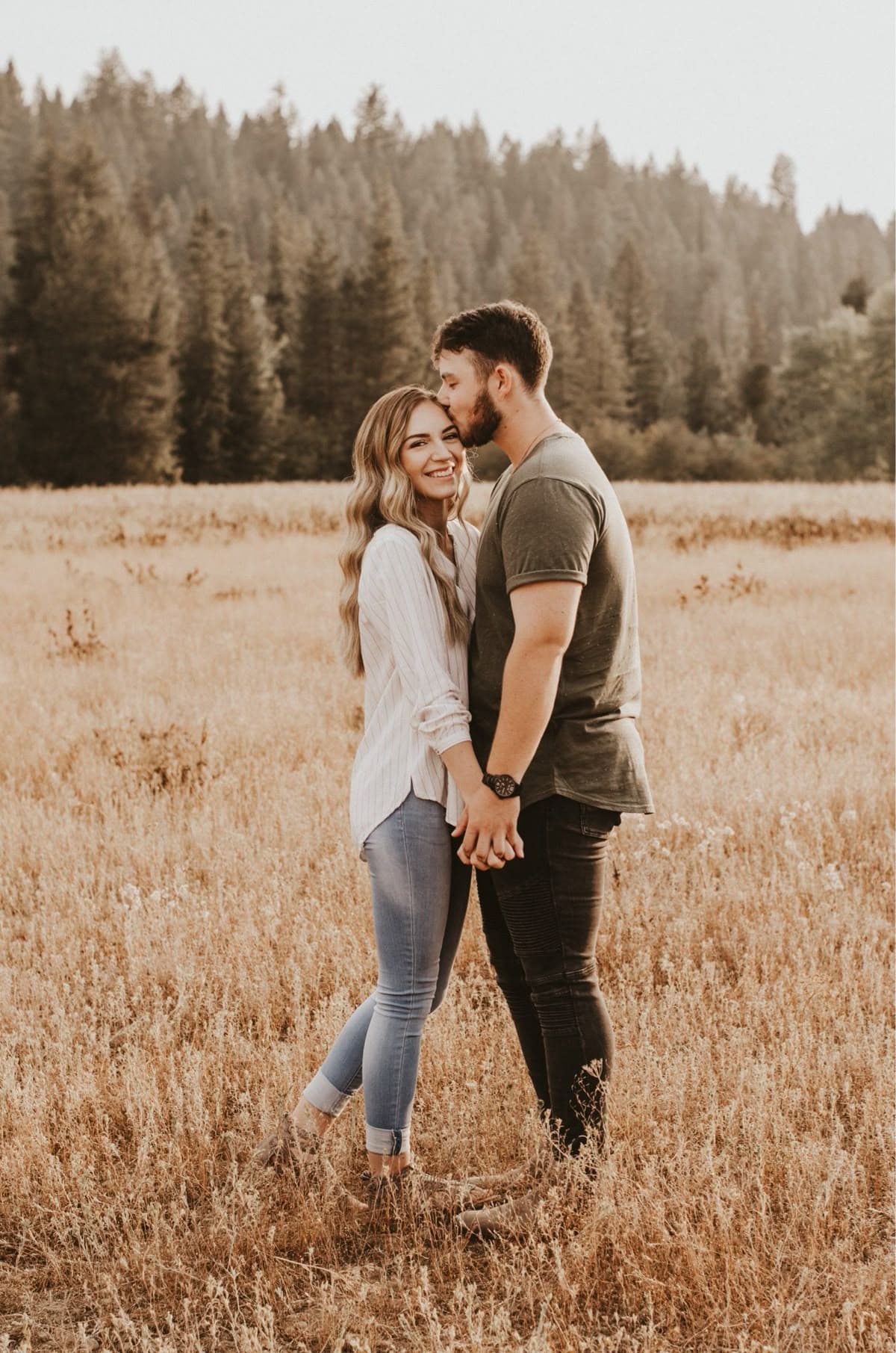 Vztahy na dálku: Fungují v roce 2026? Kompletní průvodce